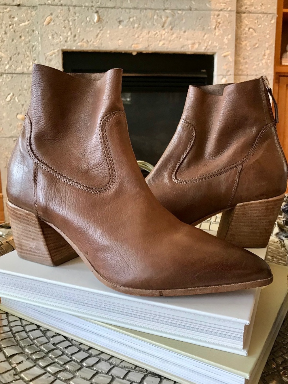 MOMA HANDCRAFTED IN ITALY TRIUMPH ARTISANAL MINIMALISM BROWN LEATHER BOOTS